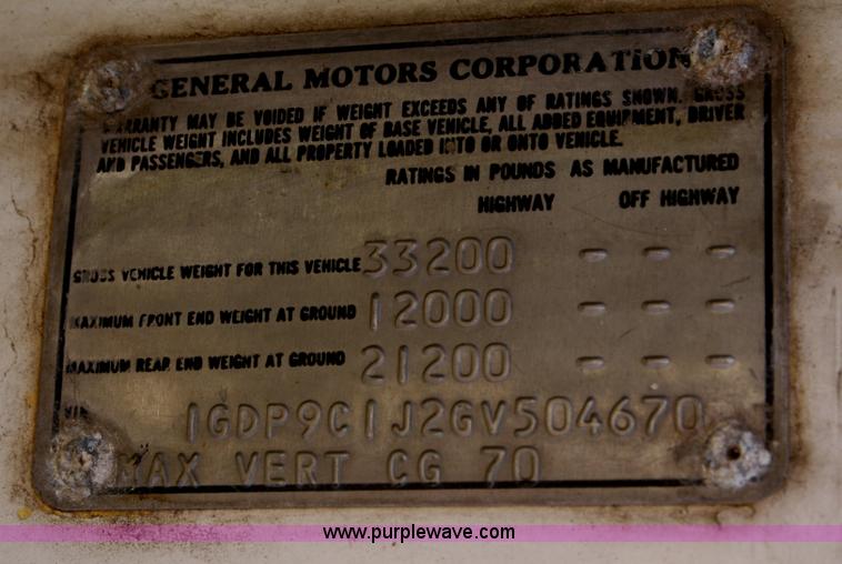 image for item F2987 1986 GMC Brigadier dry fertilizer tender truck