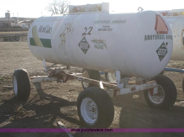 image for item F2988 1,000 gallon anhydrous ammonia tank on running gear