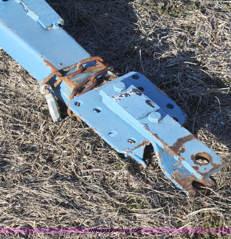 image for item F2990 1,000 gallon anhydrous ammonia tank on running gear