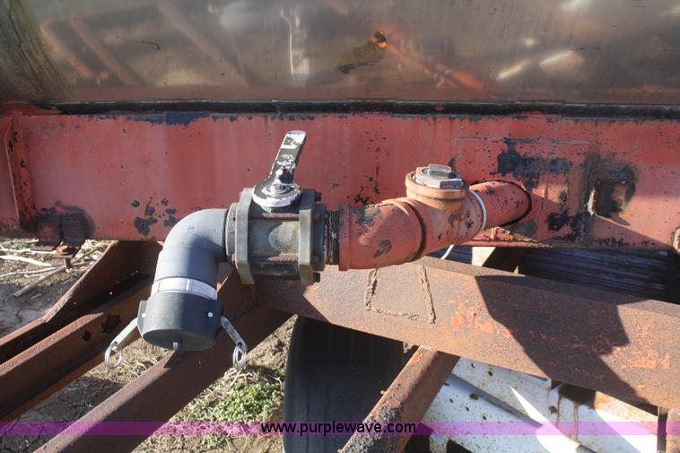 image for item F2991 1,200 gallon stainless steel tank