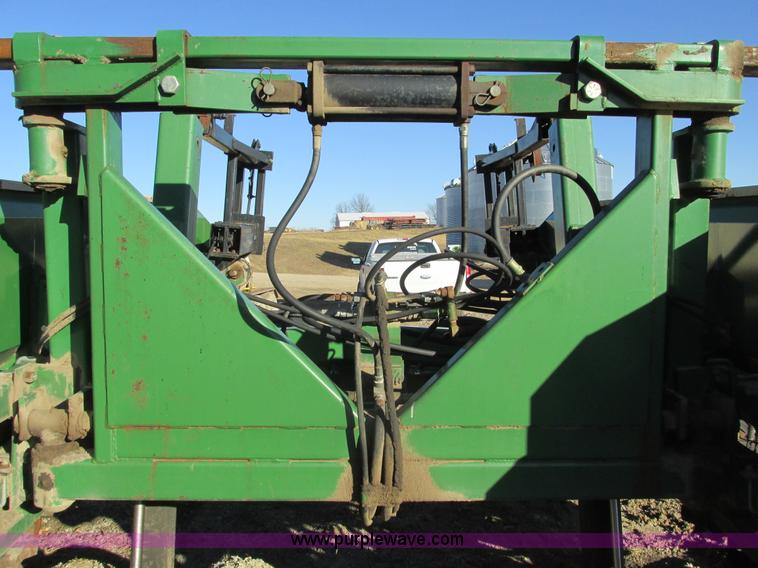image for item F4388 Great Plains Solid Stand 24 drill