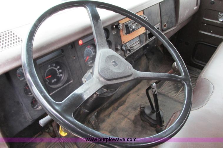 image for item F4714 1988 International 1654 stake bed truck