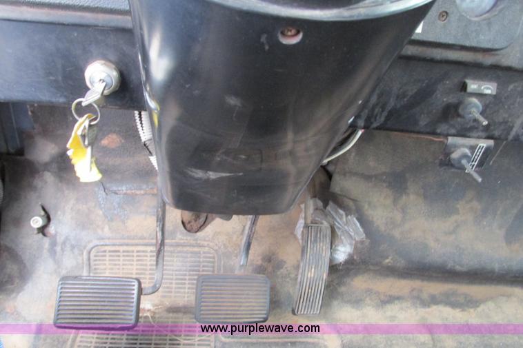 image for item F4714 1988 International 1654 stake bed truck