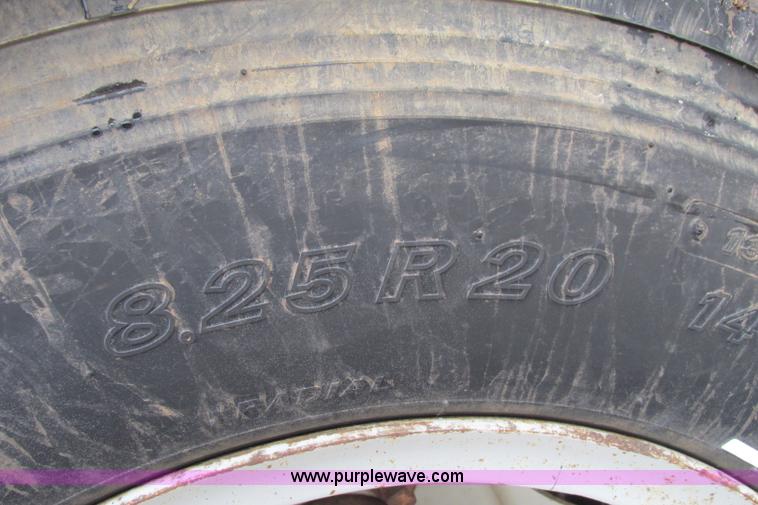 image for item F4714 1988 International 1654 stake bed truck