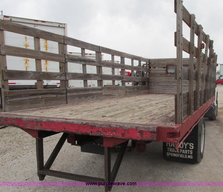 image for item F4714 1988 International 1654 stake bed truck