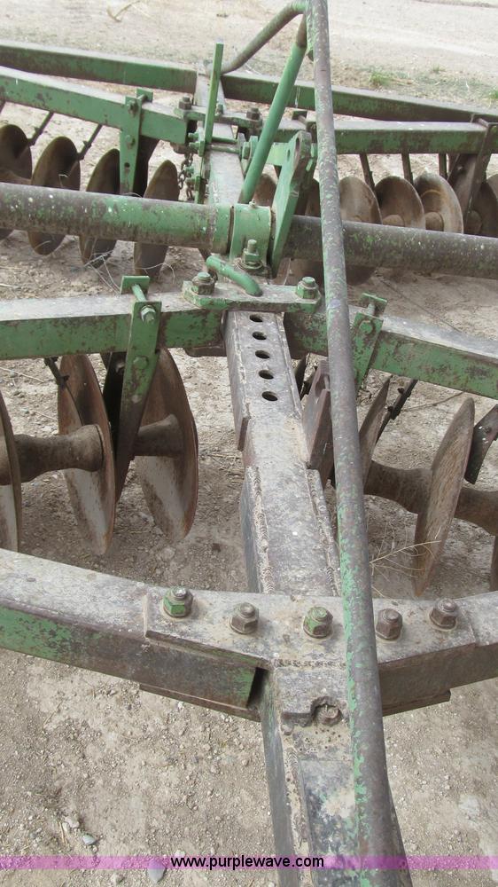 image for item G5647 John Deere 12' tandem disk plow