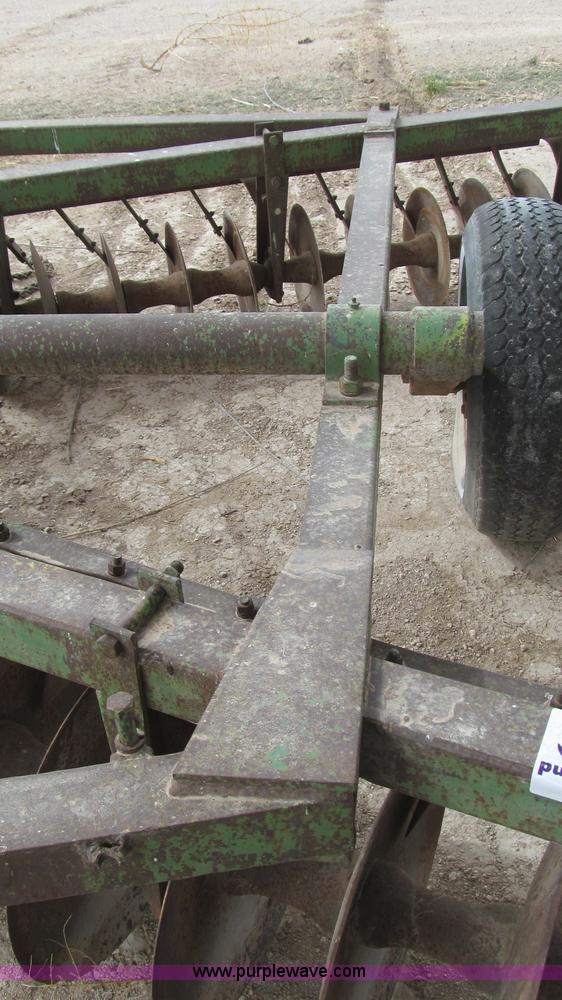 image for item G5647 John Deere 12' tandem disk plow