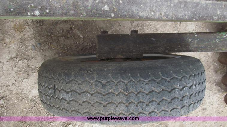 image for item G5647 John Deere 12' tandem disk plow