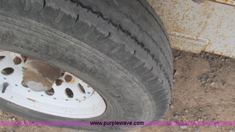 image for item G5650 1994 S&H Cattleman 20' x 6' gooseneck stock trailer