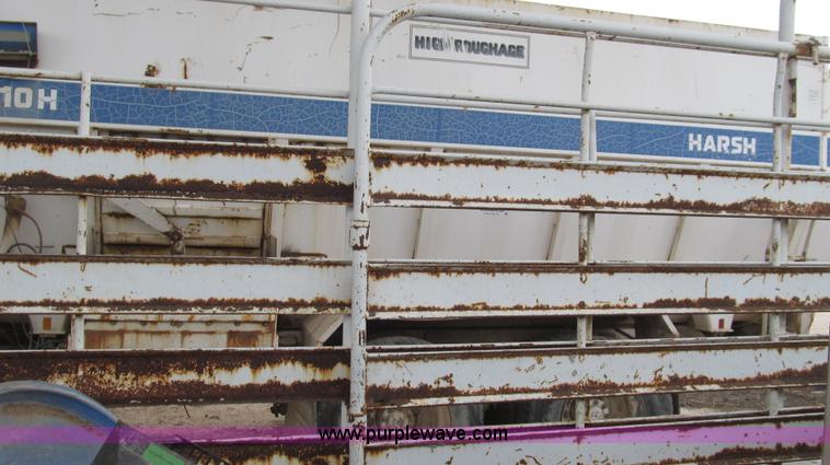 image for item G5650 1994 S&H Cattleman 20' x 6' gooseneck stock trailer