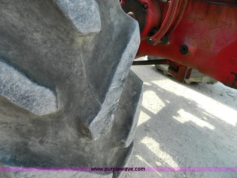 image for item S9232 1955 Farmall 400 row crop tractor