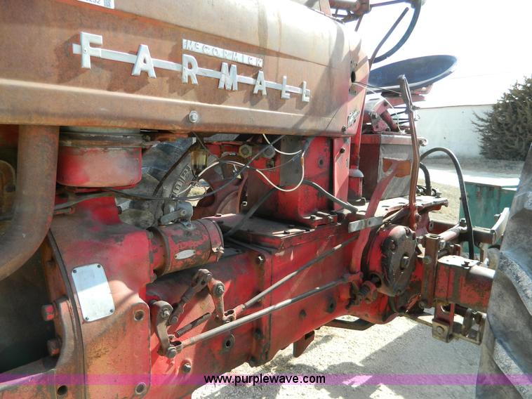 image for item S9232 1955 Farmall 400 row crop tractor
