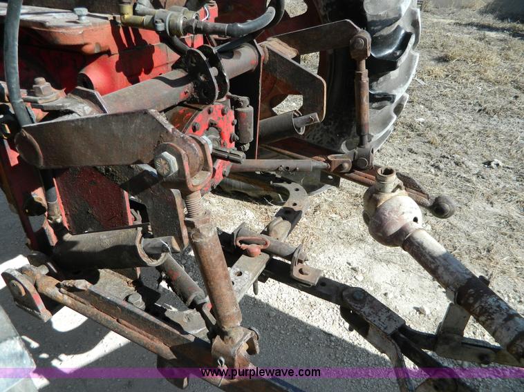 image for item S9232 1955 Farmall 400 row crop tractor