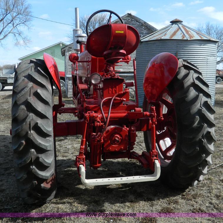 image for item S9234 1956 Farmall 400 tractor