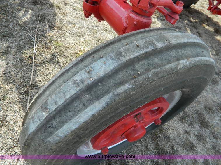 image for item S9234 1956 Farmall 400 tractor