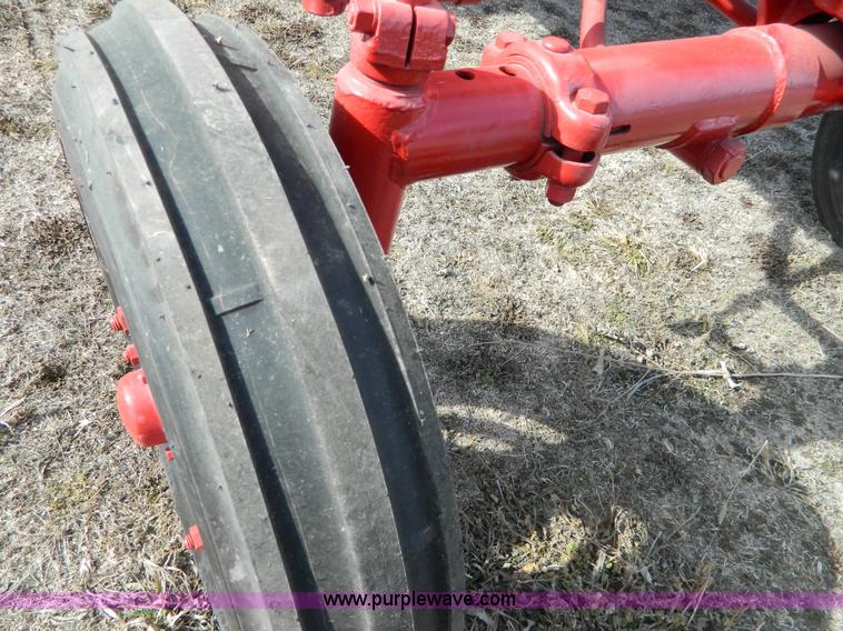 image for item S9234 1956 Farmall 400 tractor