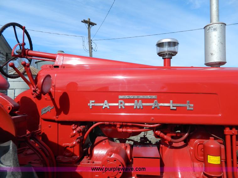 image for item S9234 1956 Farmall 400 tractor