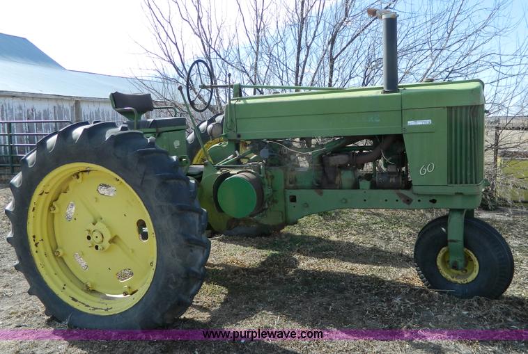 image for item S9235 John Deere 60 tractor
