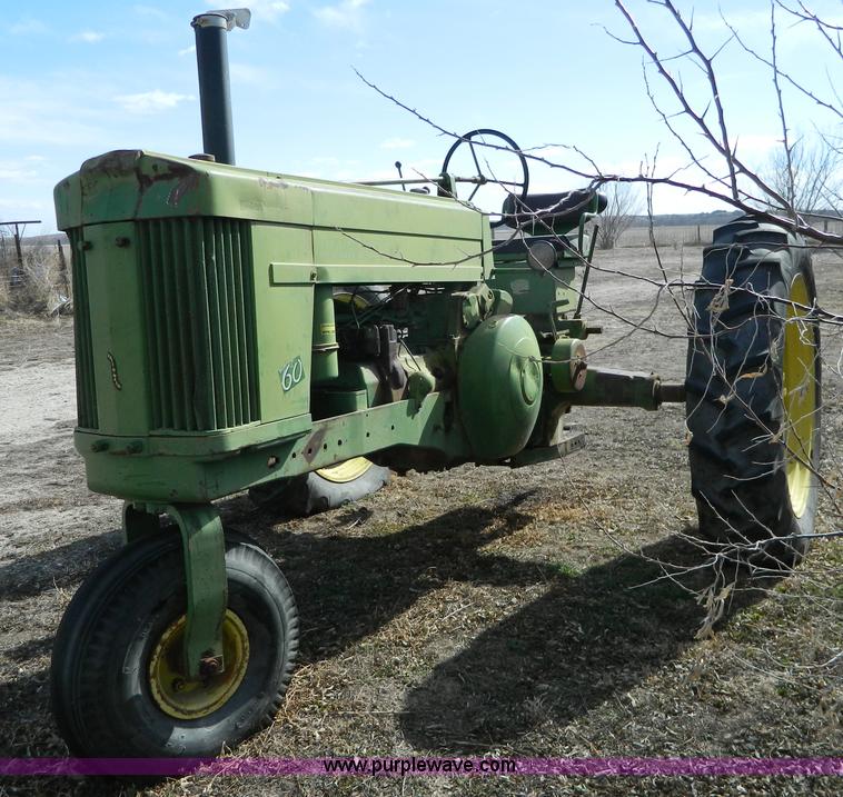 image for item S9235 John Deere 60 tractor