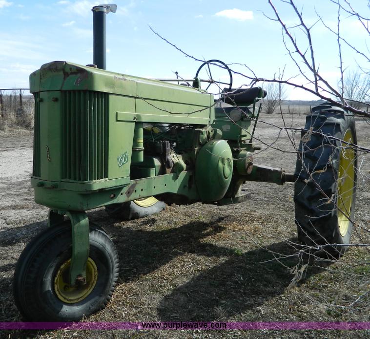 image for item S9235 John Deere 60 tractor
