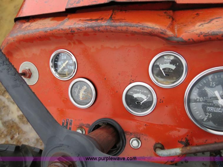 image for item S9541 1969 Massey Fergusen 135 tractor