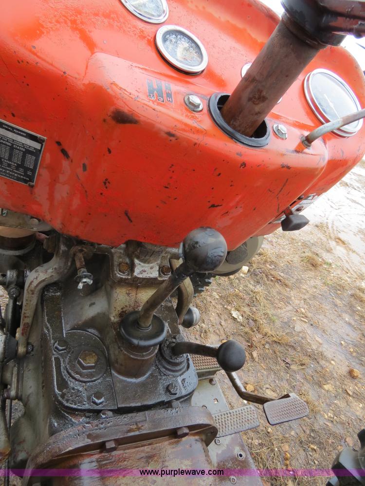 image for item S9541 1969 Massey Fergusen 135 tractor