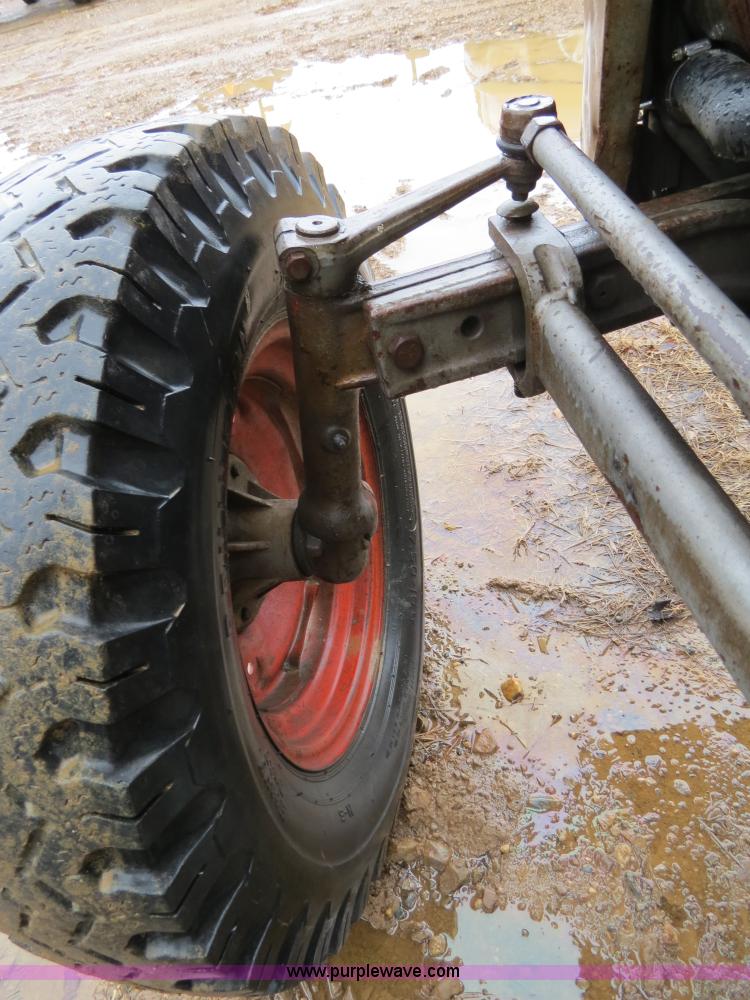 image for item S9541 1969 Massey Fergusen 135 tractor