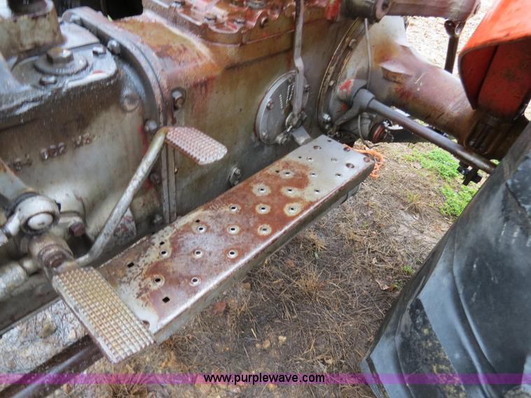 image for item S9541 1969 Massey Fergusen 135 tractor