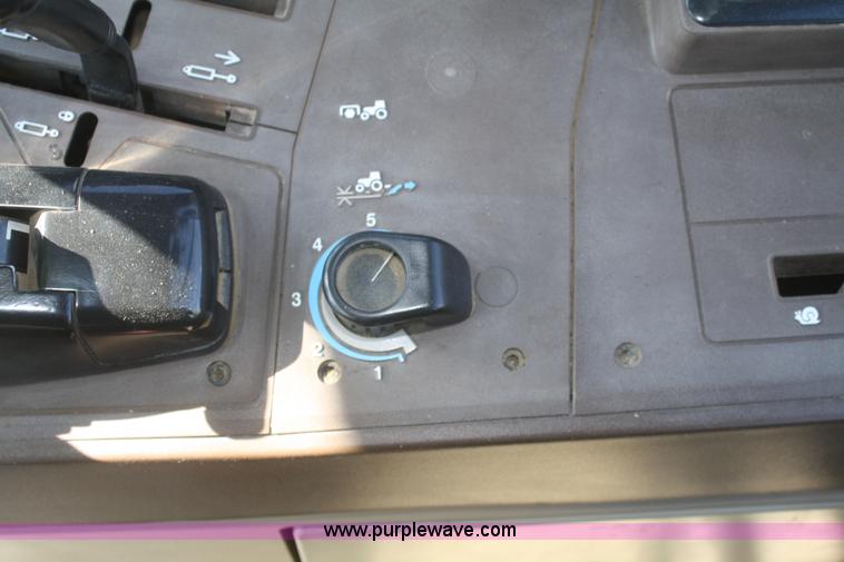 image for item V9512 2001 John Deere 6410 MFWD tractor