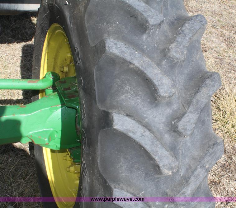 image for item V9512 2001 John Deere 6410 MFWD tractor