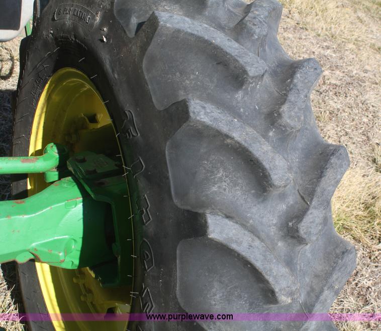 image for item V9512 2001 John Deere 6410 MFWD tractor