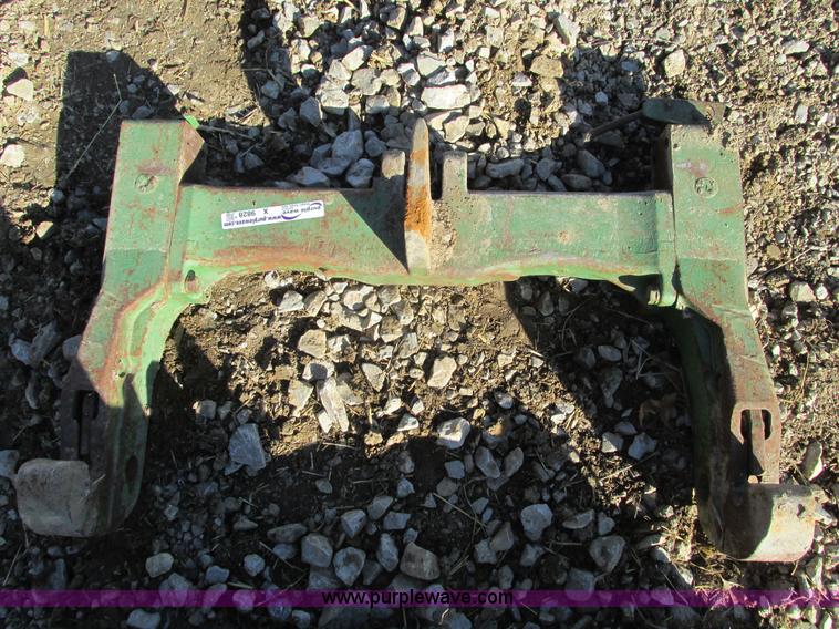 image for item X9828 John Deere three point quick hitch