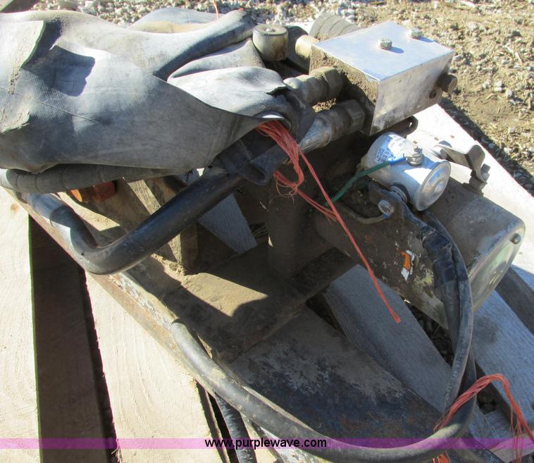 image for item X9840 Attachment for bale spike on pickup