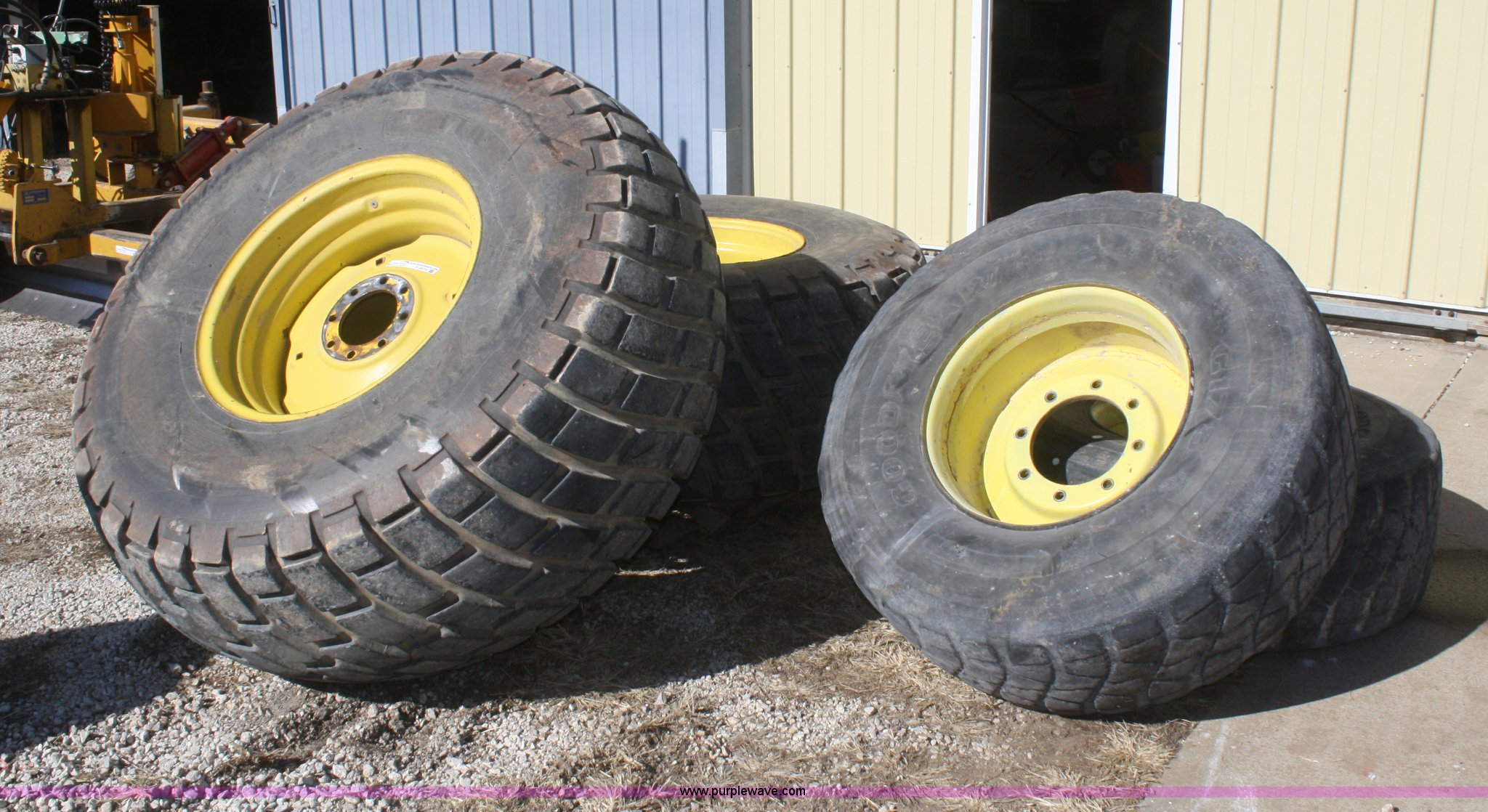 Turf tires and wheels in Leavenworth, KS Item S9970 sold Purple Wave