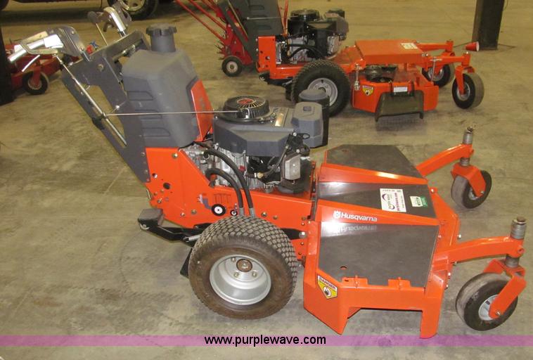 image for item B5357 2008 Husqvarna WH4817 commercial lawn mower