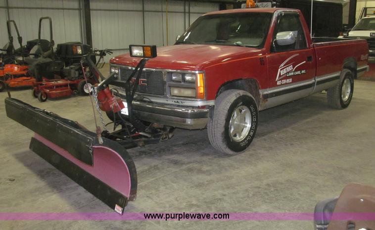 image for item B5360 1988 GMC Sierra K1500 pickup truck