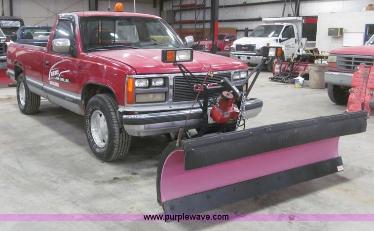 image for item B5360 1988 GMC Sierra K1500 pickup truck