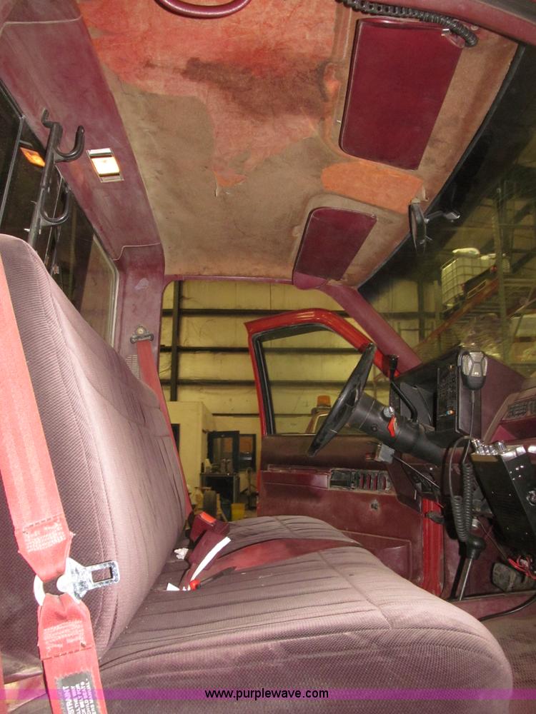 image for item B5360 1988 GMC Sierra K1500 pickup truck