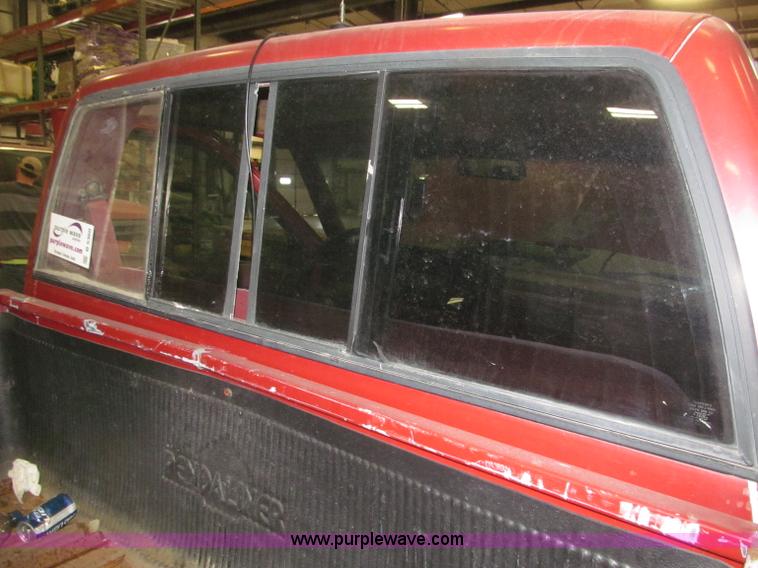 image for item B5360 1988 GMC Sierra K1500 pickup truck