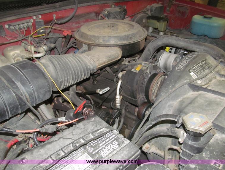 image for item B5360 1988 GMC Sierra K1500 pickup truck