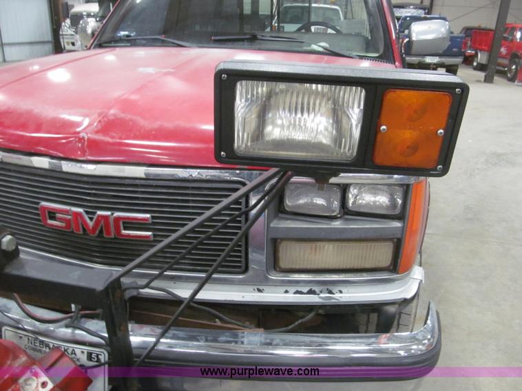 image for item B5360 1988 GMC Sierra K1500 pickup truck