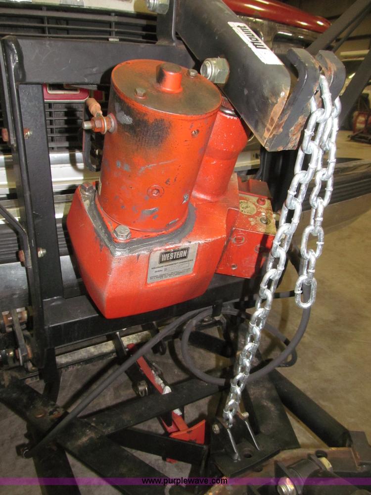 image for item B5360 1988 GMC Sierra K1500 pickup truck