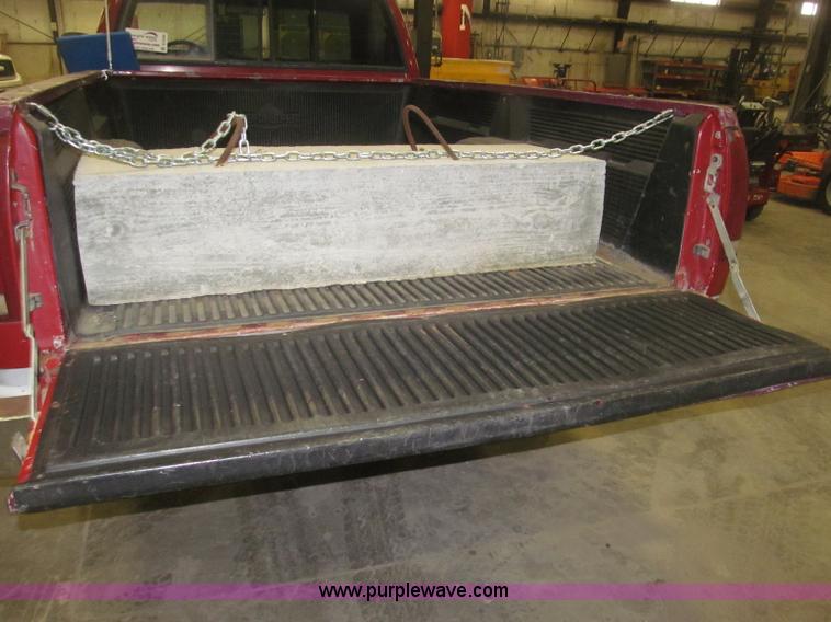 image for item B5360 1988 GMC Sierra K1500 pickup truck