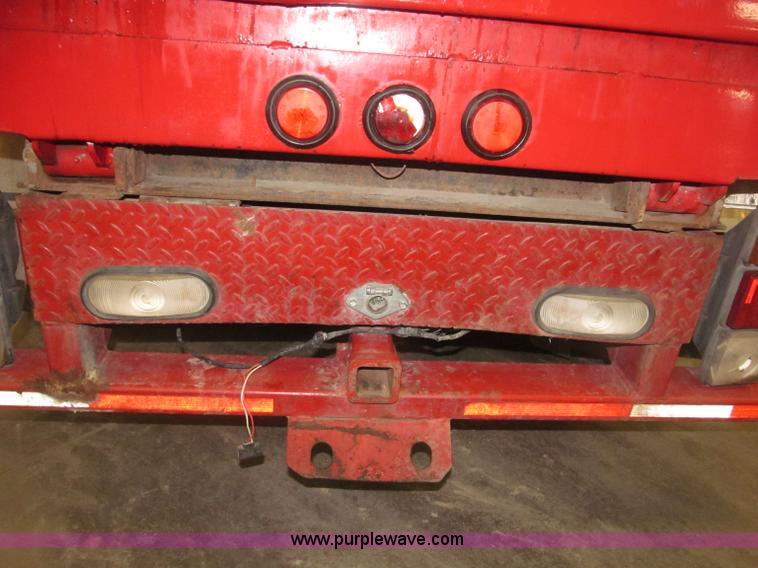 image for item B5361 2001 Chevrolet Silverado 3500 Extended Cab pickup truck