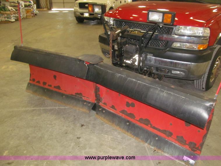 image for item B5361 2001 Chevrolet Silverado 3500 Extended Cab pickup truck