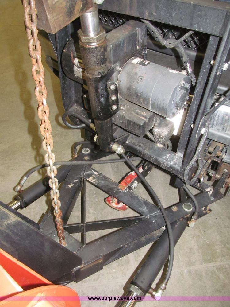 image for item B5361 2001 Chevrolet Silverado 3500 Extended Cab pickup truck