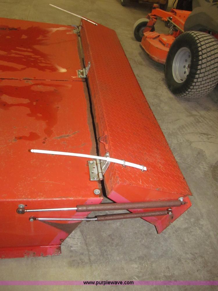 image for item B5361 2001 Chevrolet Silverado 3500 Extended Cab pickup truck