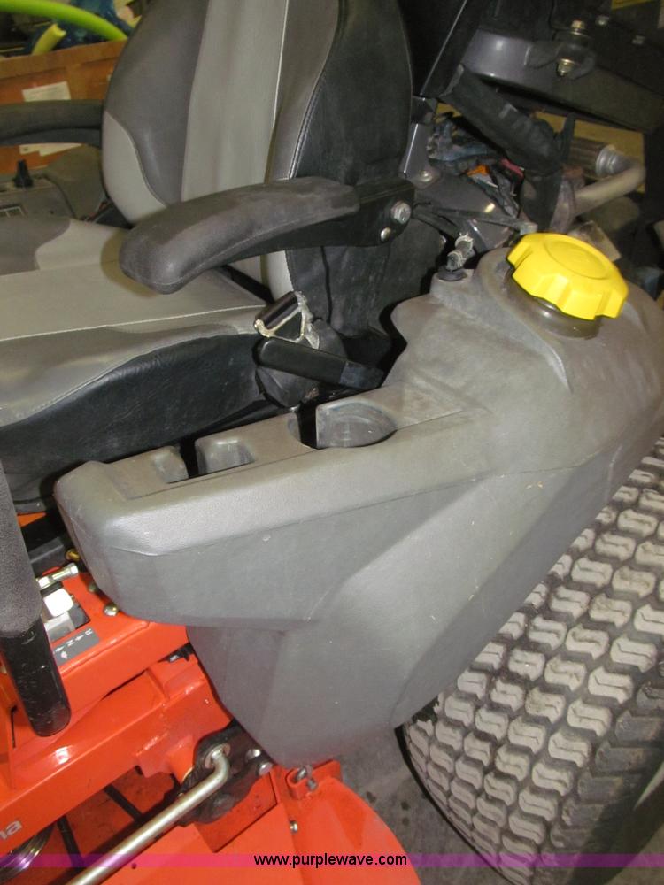 image for item B5371 Husqvarna P26029D commercial lawn mower