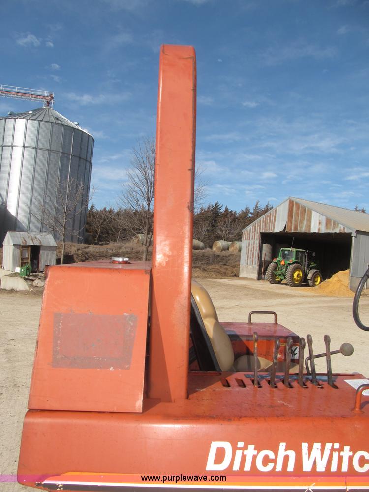 image for item B5373 Ditch Witch 6510 RO trencher