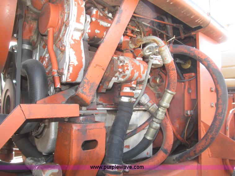 image for item B5373 Ditch Witch 6510 RO trencher